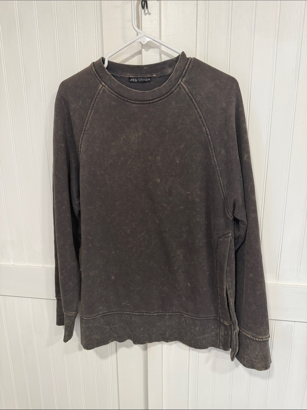 Zara washed dark gray distressed sweatshirt w/side splits size M